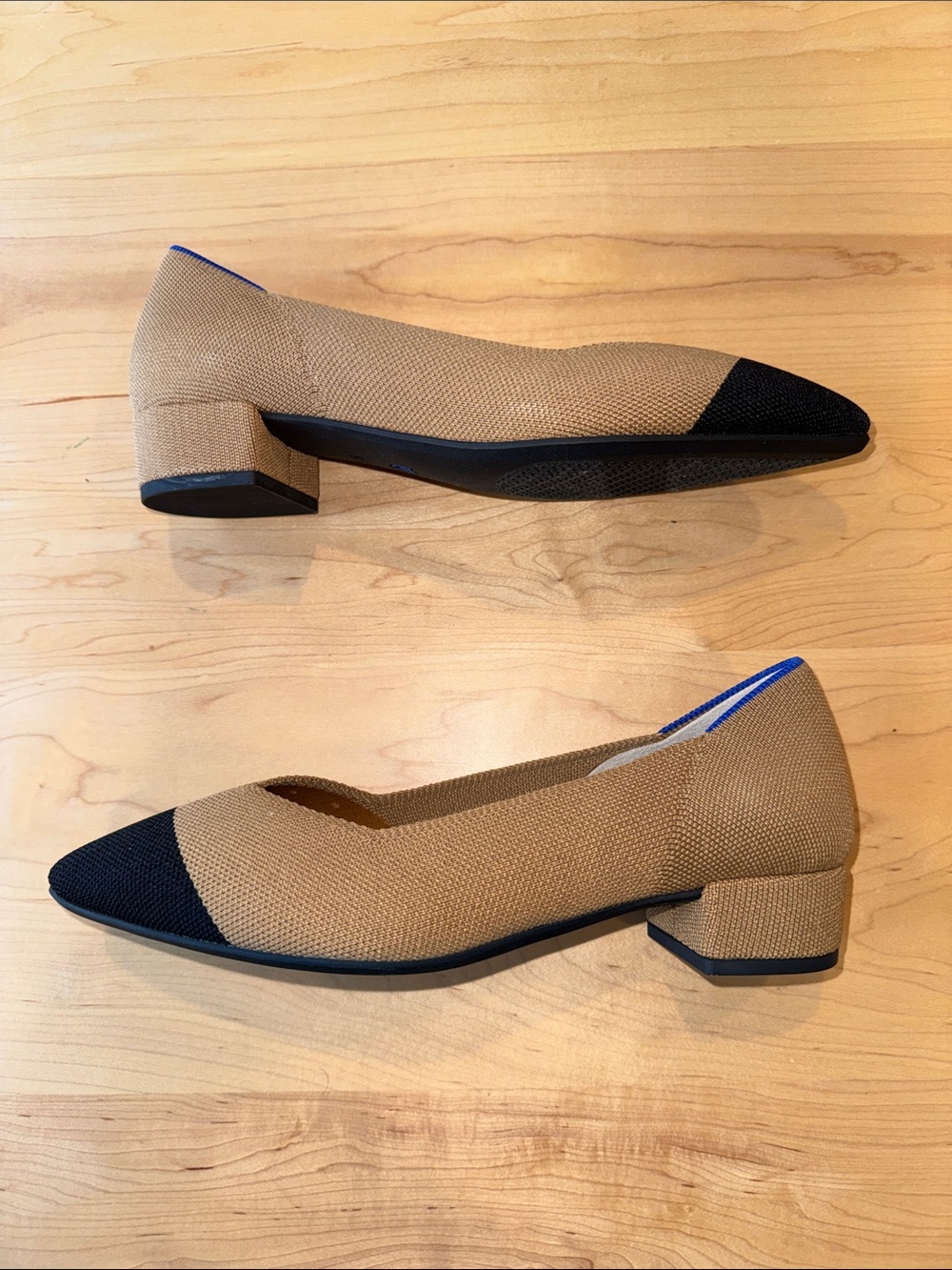 Women’s Rothy’s The High Point - Wren Captoe Heel in Tan size 8.5 NWOT - Picture 4 of 8
